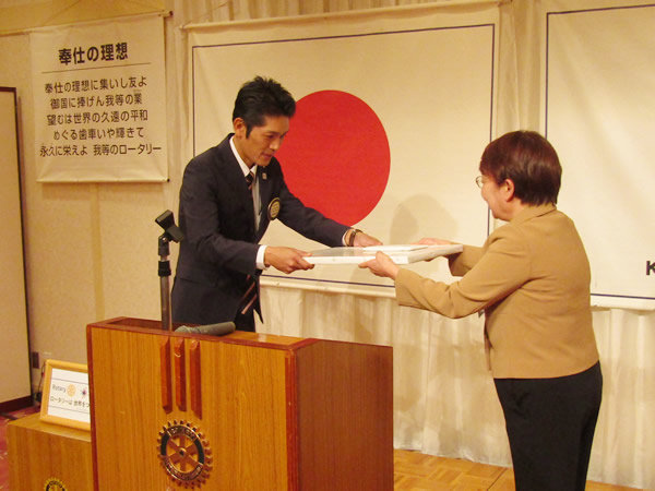 11月6日　新入会員入会式