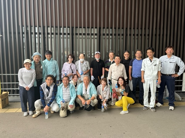 9月20日（水）第2001回例会　加賀市医療センター除草作業
